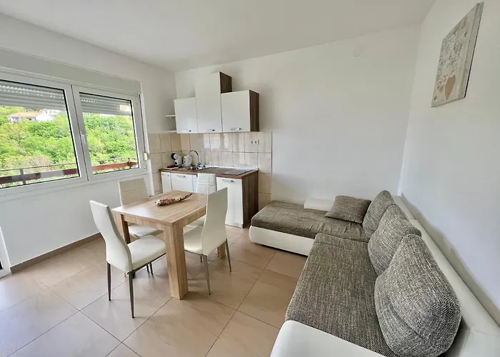 Velly Appartement *