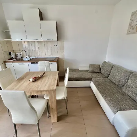 Velly Apartment *