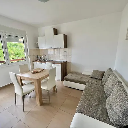 Velly Apartment *