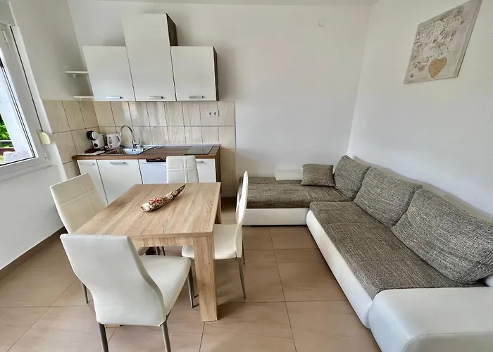 Velly Apartment *